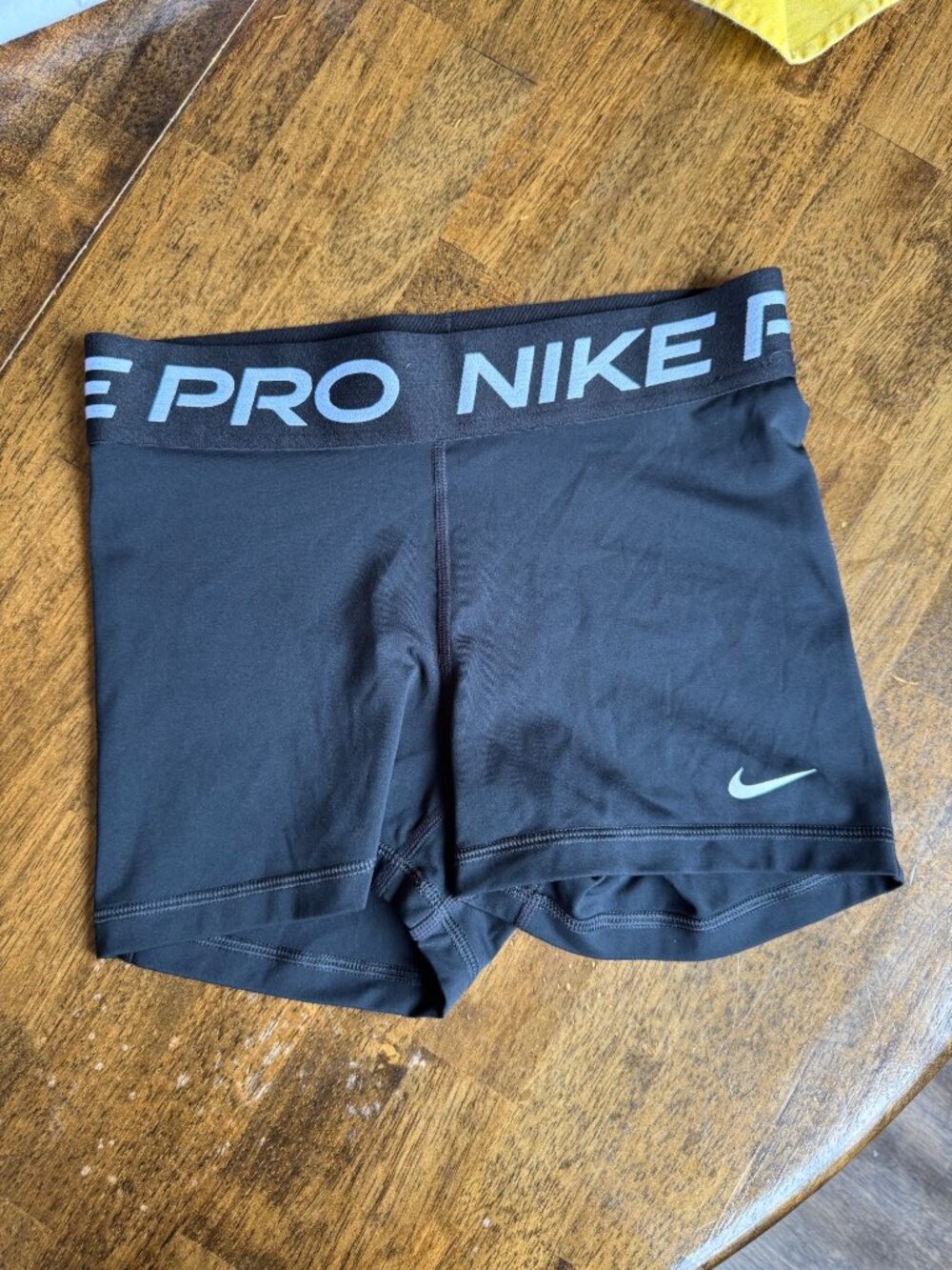 Nike Pro Dri-Fit Activewear Black & Grey Compression Athletic Shorts Size Small - Picture 2 of 5